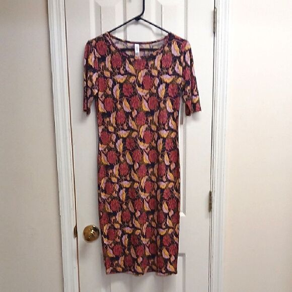 ⭐️😶5/$25 LuLa Roe "JULIA" Floral Patterned Women's Dress NWT SIZE XS - Picture 1 of 10